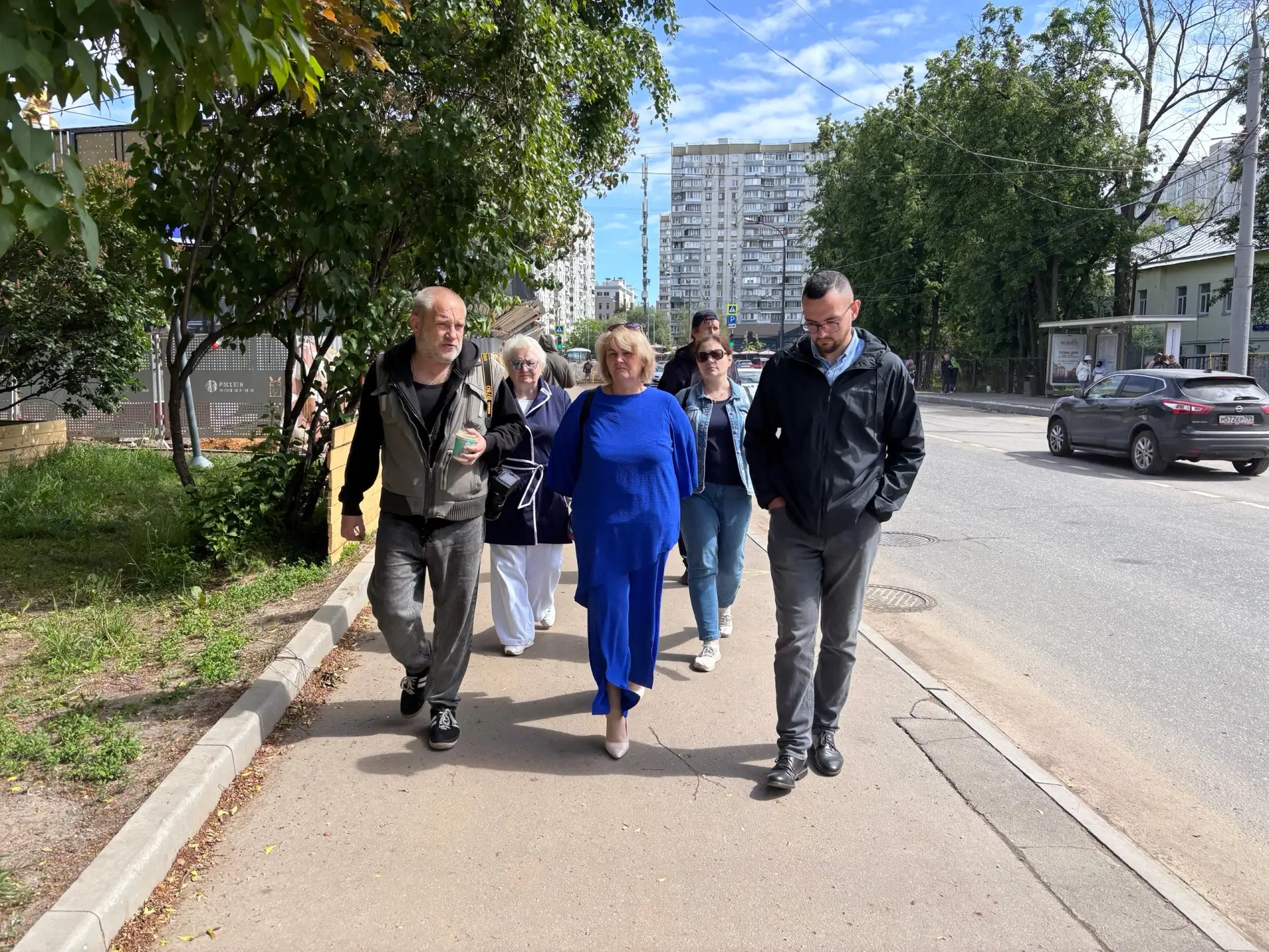 26 мая, во вторник, прошёл плановый обход территории района Раменки.
В мероприятии приняли участие: 
