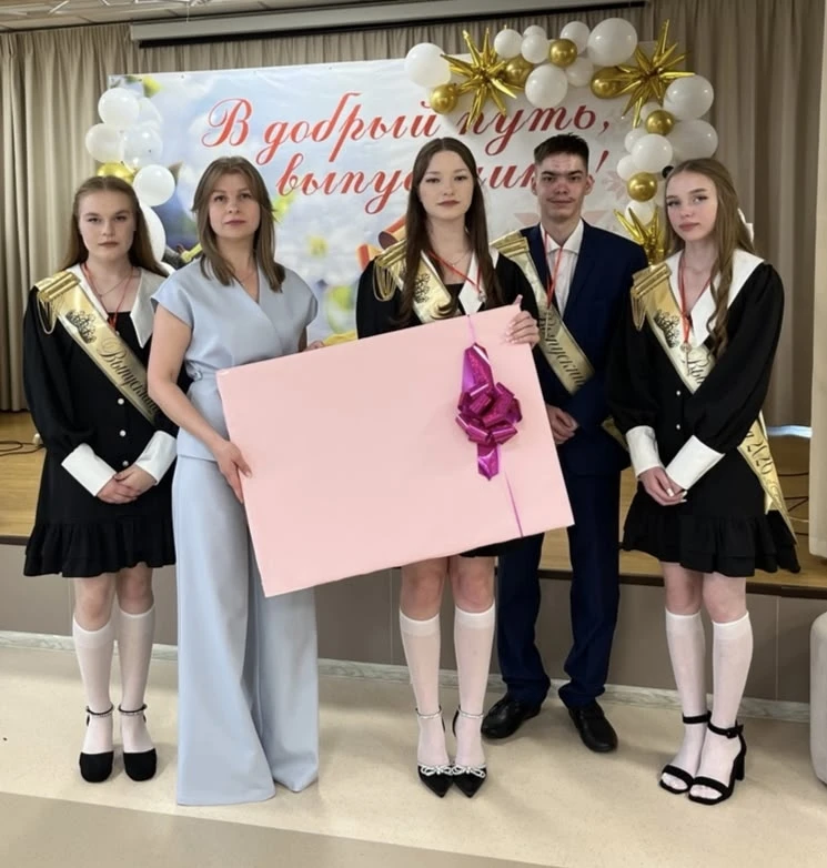 🔔Сегодня особенный день для наших дорогих девятиклассников! День, когда звучит последн...