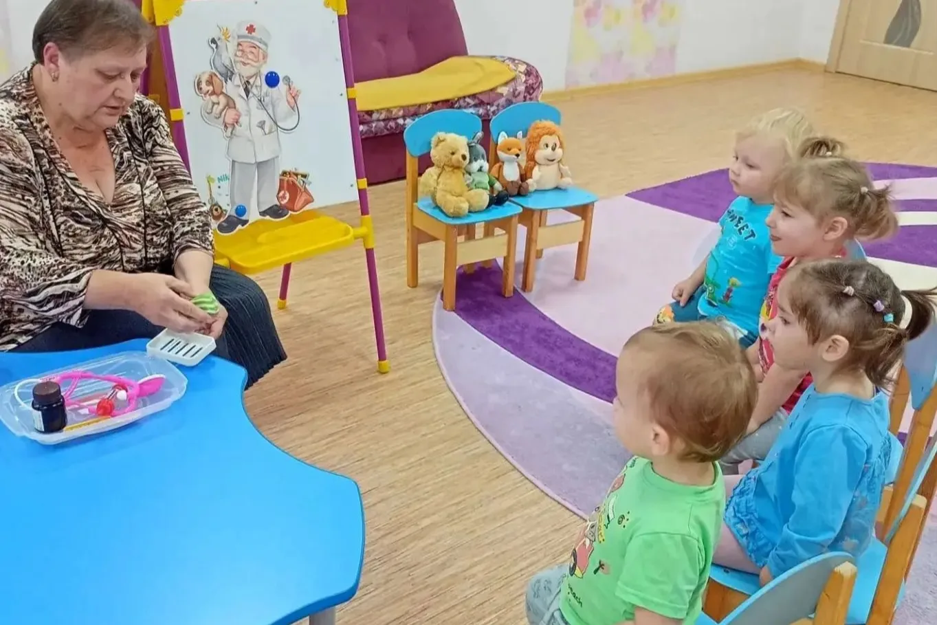 🧼С маленькими воспитанниками стационарного отделения социальной реабилитации несоверше...