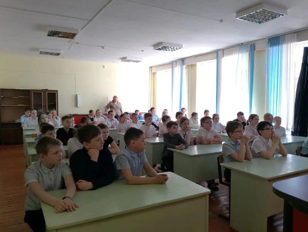 Встреча с инспектором ПДН: учимся быть ответственными и безопасными!