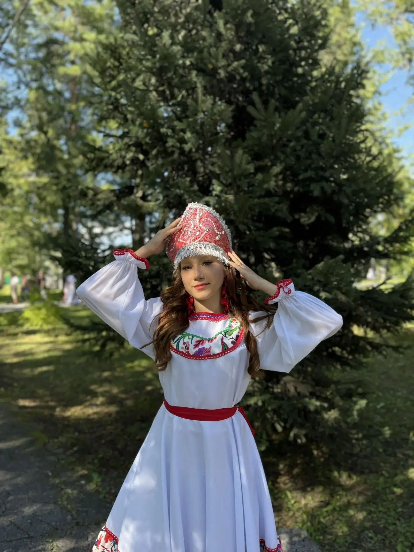 Прямо сейчас участница клубного формирования «Энигма» ДК п. Чернореченский участвует в ...