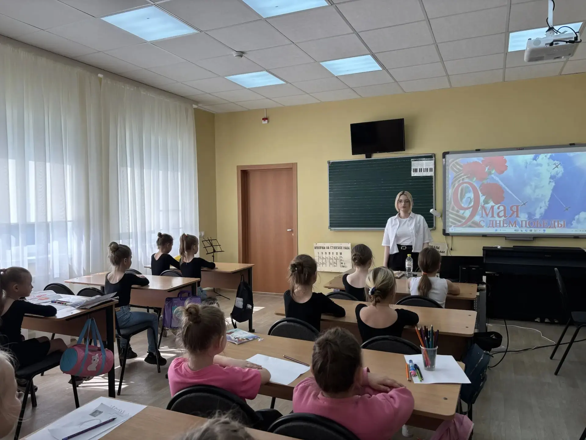 6 мая преподаватель Сухоносова А. Н.  провела урок Памяти героев Великой Отечественной Войны! Говори