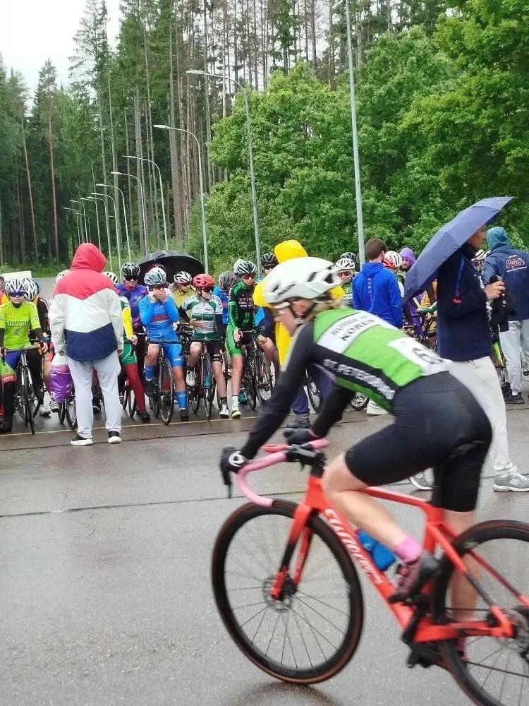 🏆🚴‍♀️ Кристина Новикова вновь подтвердила титул чемпионки России🇷🇺 в гонке «критери...