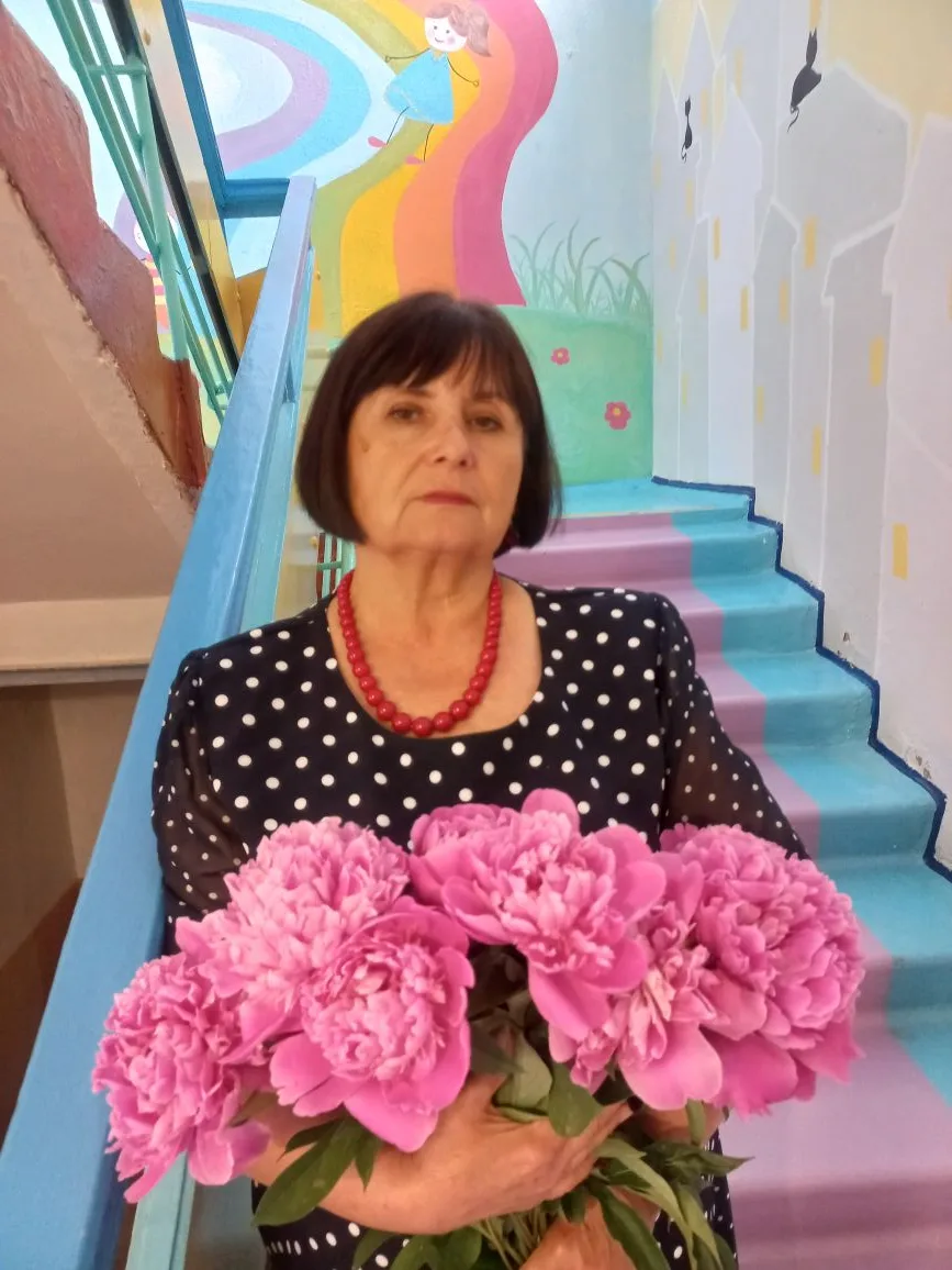 Дорогая Елена Николаевна, от всего сердца поздравляем Вас с юбилеем!