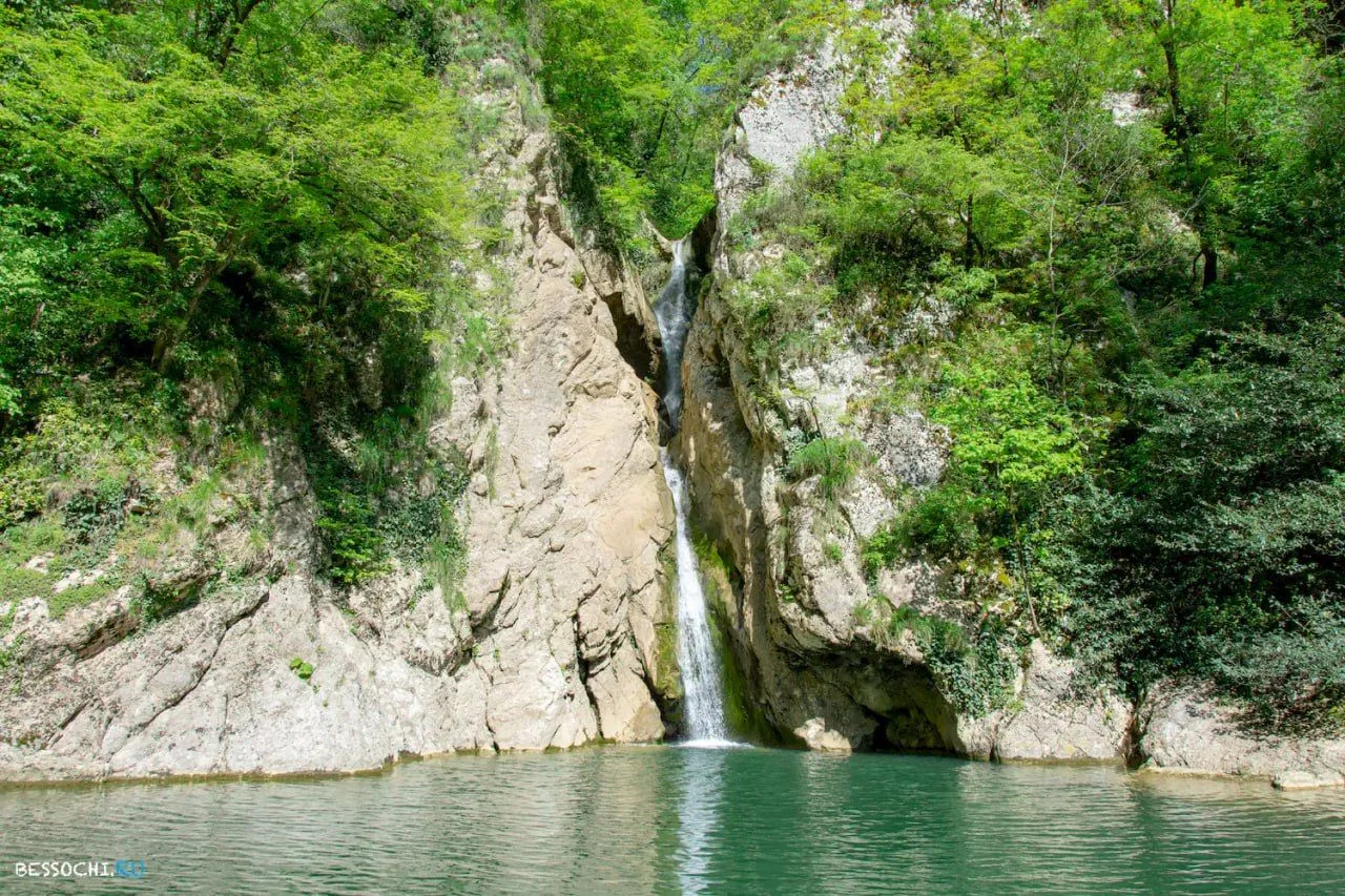 💦 Агурские водопады
#ГородскойОкругСочи

📌 К Агурским водопадам ведёт старейшая экологическая троп