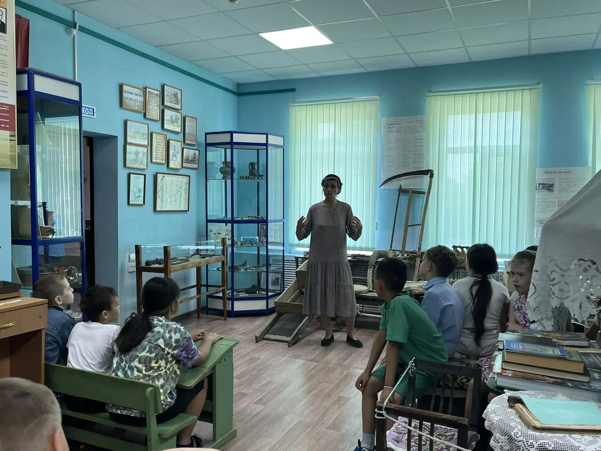 В поисках связи времен ребята детского оздоровительного лагеря "Юный патриот" МОУ "СОШ №1 р.п.Дергач