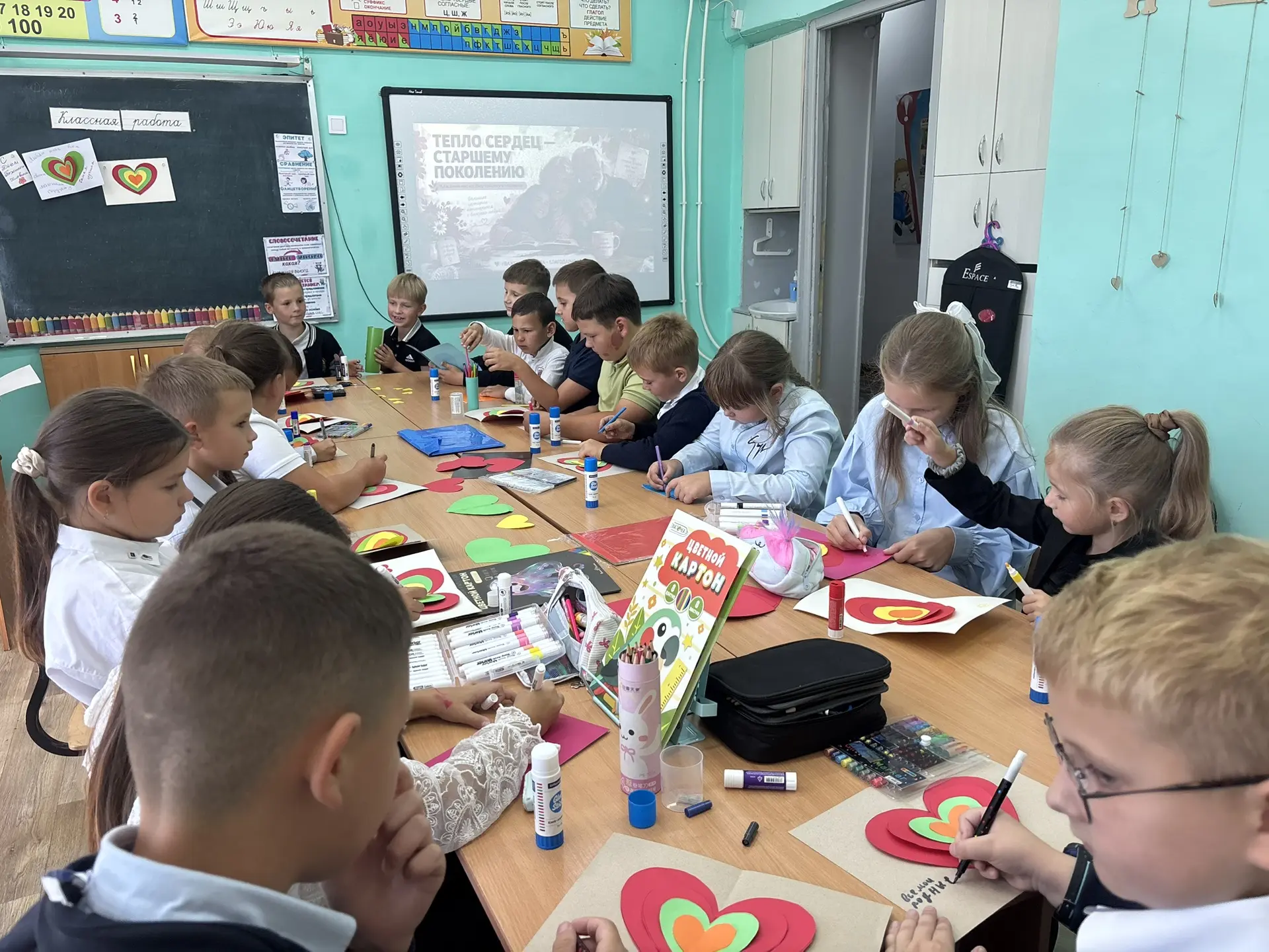 ❤️День добра и мудрости: поздравляем наших любимых! 🌸