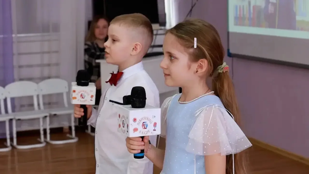 🎬 «Покровский в кадре»: ветераны и юные корреспонденты «Комплекса Покровский»  25 марта в МАОУ СШ «К