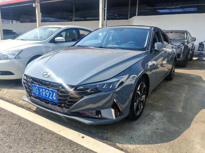 ✅ Hyundai Elantra LUX
