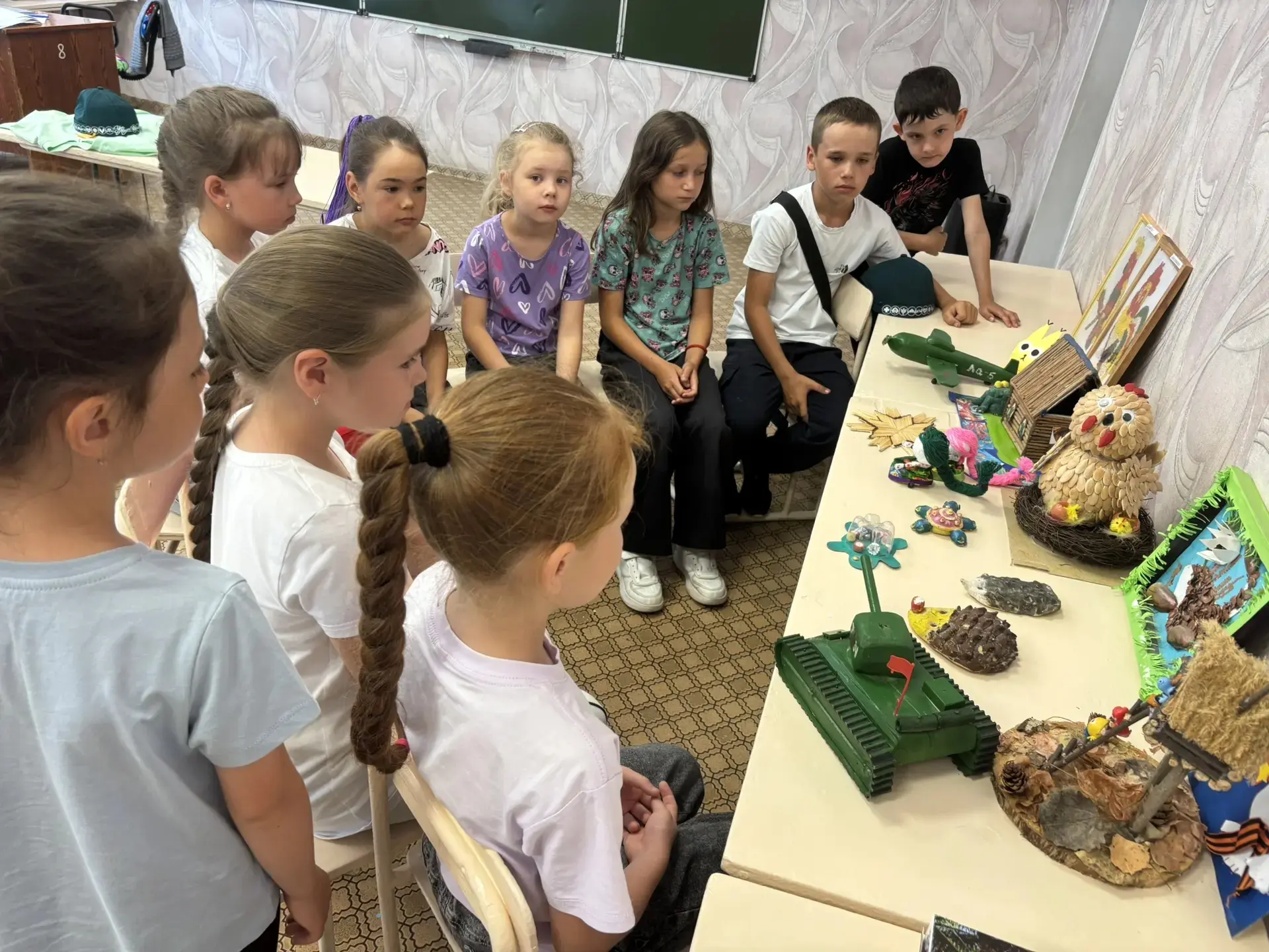 День изобретателя в нашем лагере! ✨

Сегодня у нас невероятно творческий и познавательный день — Ден