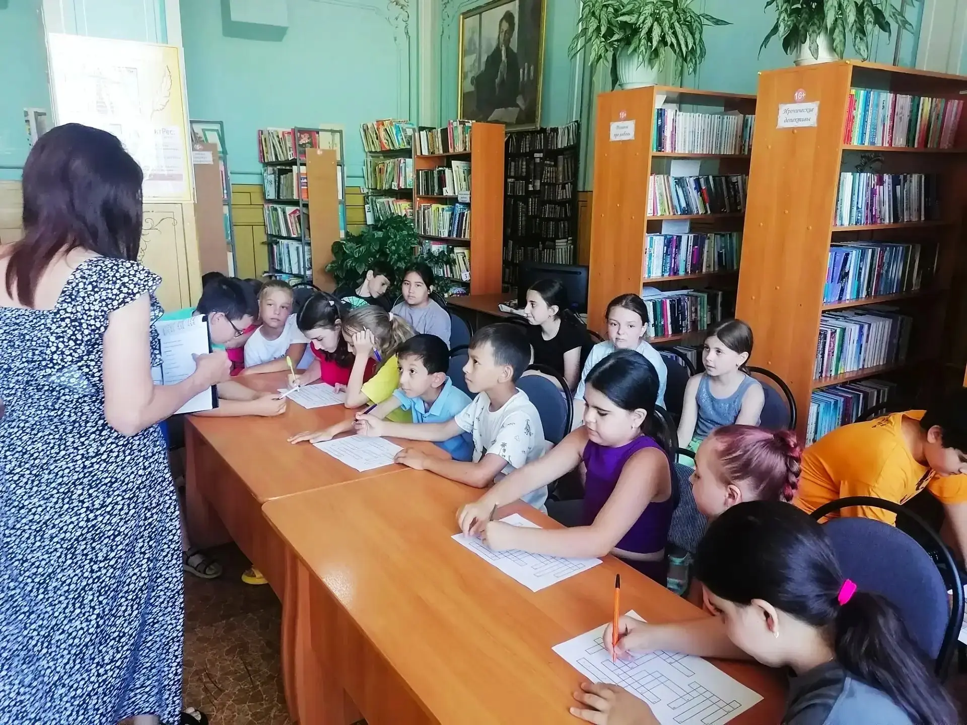 Воспитанники 3 отряда под руководством  Клименко И. П. побывали на мероприятии в сельской библиотеке