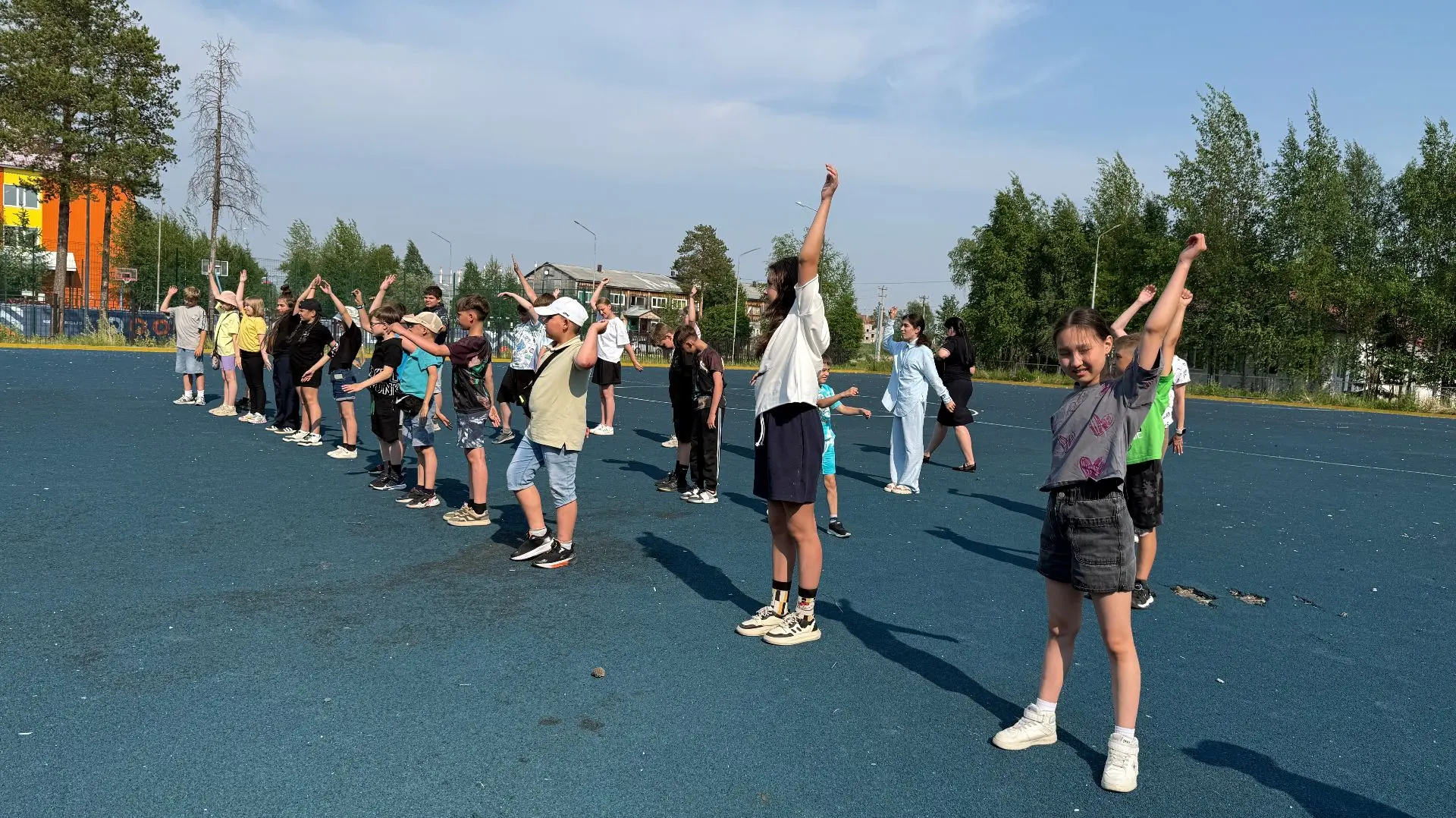 Энергия — вот что объединяет нас в Протоне! ⚡

Мы танцуем, двигаемся, занимаемся спортом, делаем упр