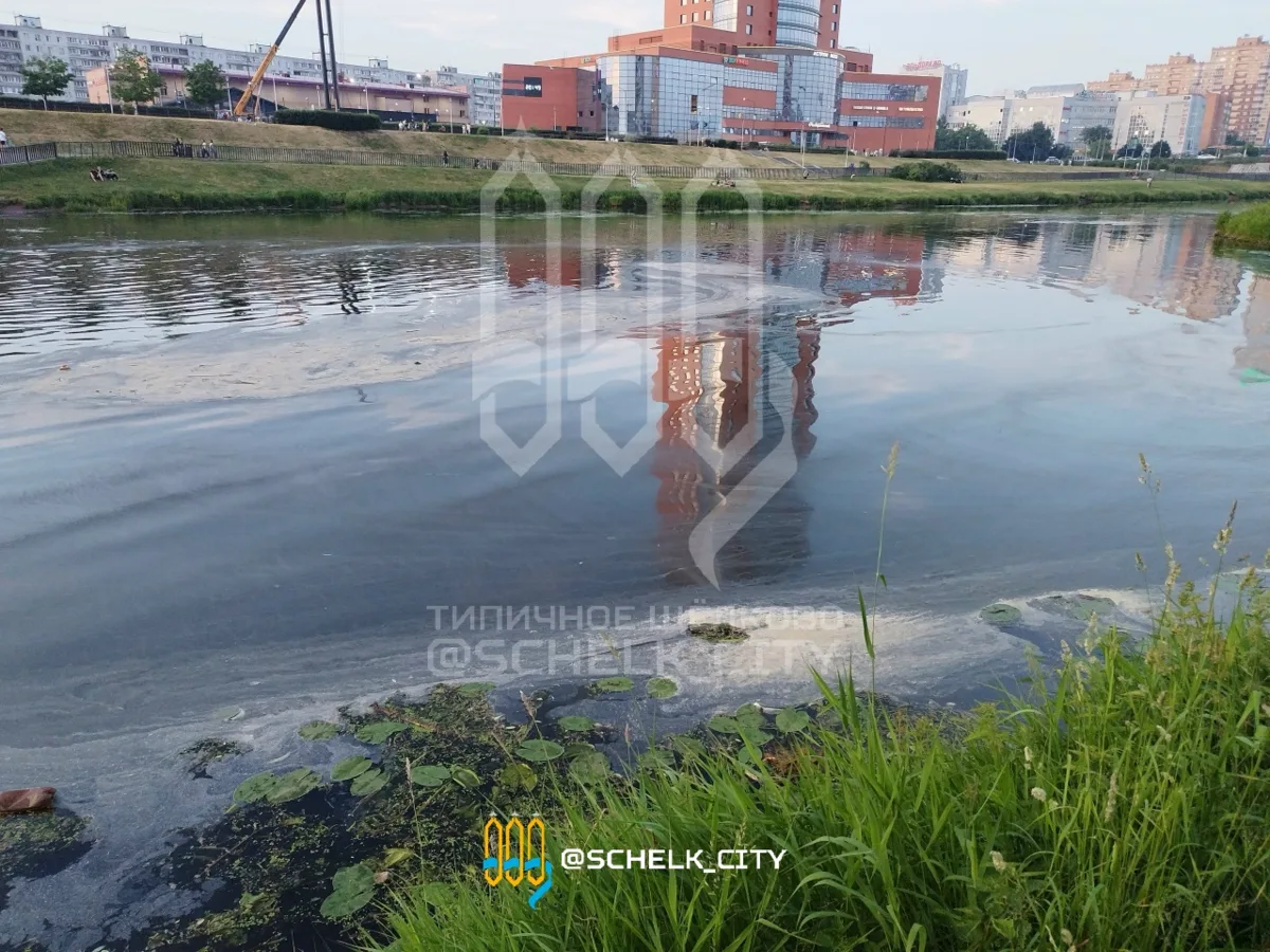 Мыльные разводы дошли до набережной Серафима Саровского 😩

👉 Подписаться | Предложить новость | 