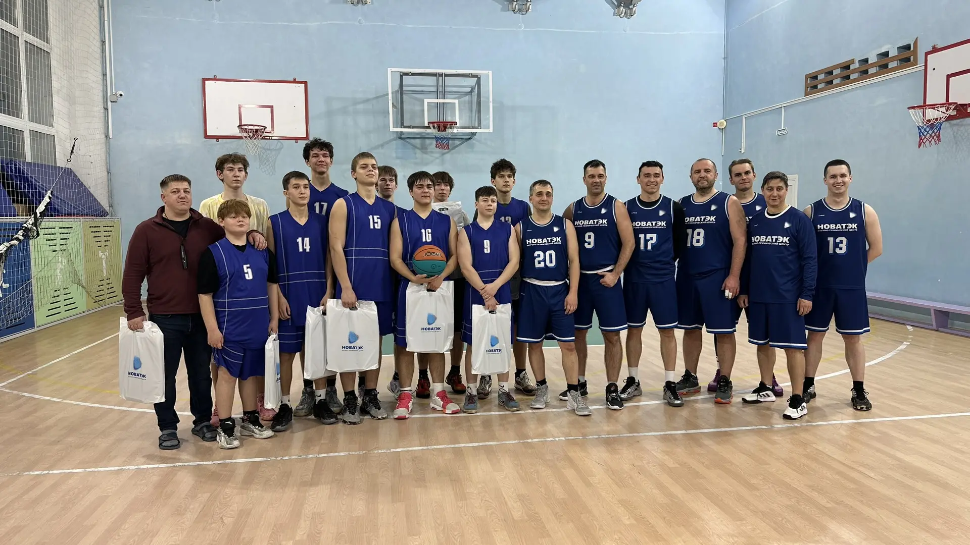 Вчера в зале царил дух здорового соперничества и спортивного азарта! 🏀  Состоялась товарищеская встр