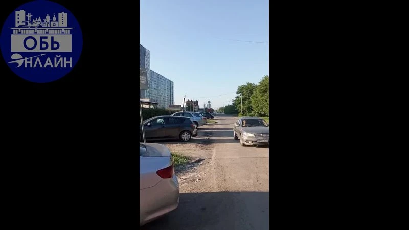 Уважаемая администрация города Оби. Обратите внимание, на ситуацию около детского сада ...