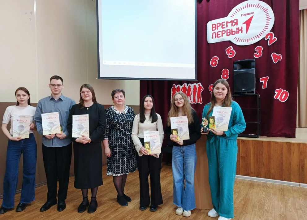 🎓 Сегодня в школе № 68 кипели нешуточные страсти! 🔥  🔔В стенах нашего учебного заведения прошёл школ