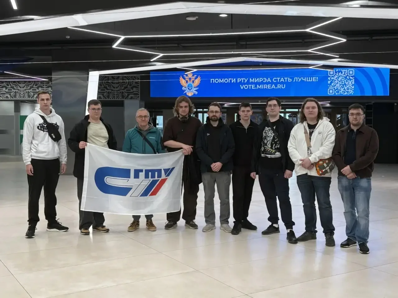 Команда киберспортсменов «ДронЛаб» уже прибыла в столицу, чтобы защитить честь Саратовской области в