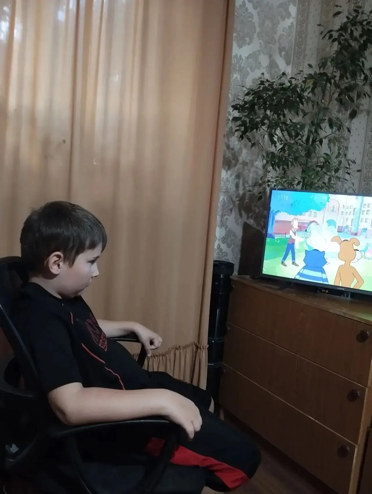 Активист Движения Первых Леонтьев Иван,под руководством советника директора по воспитан...