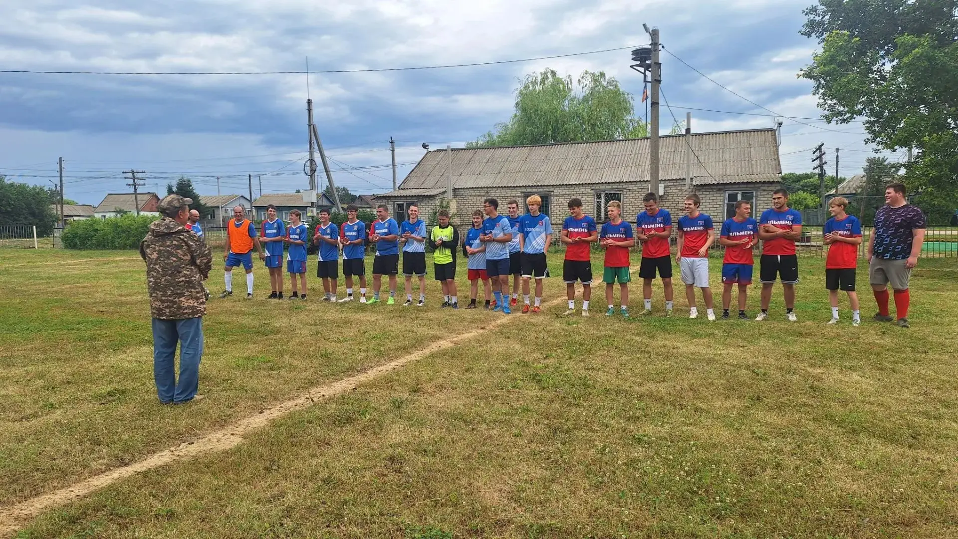 ⚽11 июля, несмотря на непредсказуемость погодных условий, футбольный турнир, приуроченный ко Дню мол
