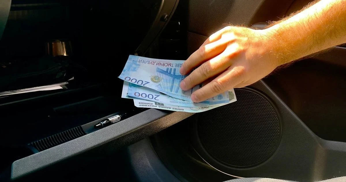 🚔 В Мелитополе полицейские раскрыли кражу денег из автомобиля во время отдыха у озера

В Управление