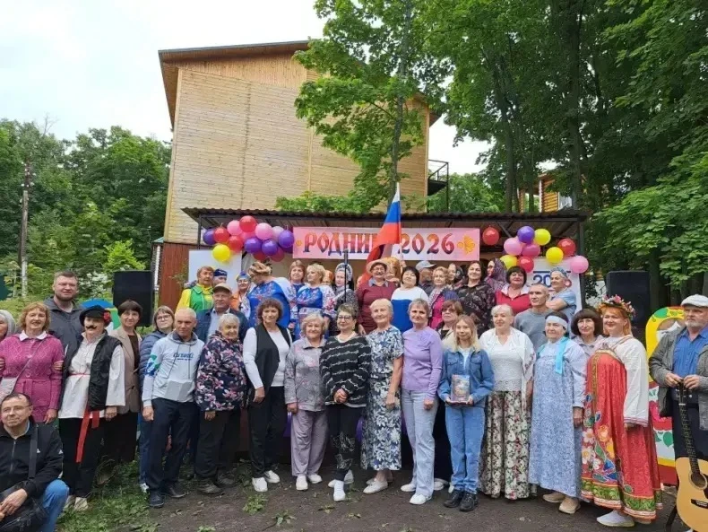 📚 В Хвалынске прошёл областной фестиваль «Родник – 2026», собравший более 60 поэтов и ...