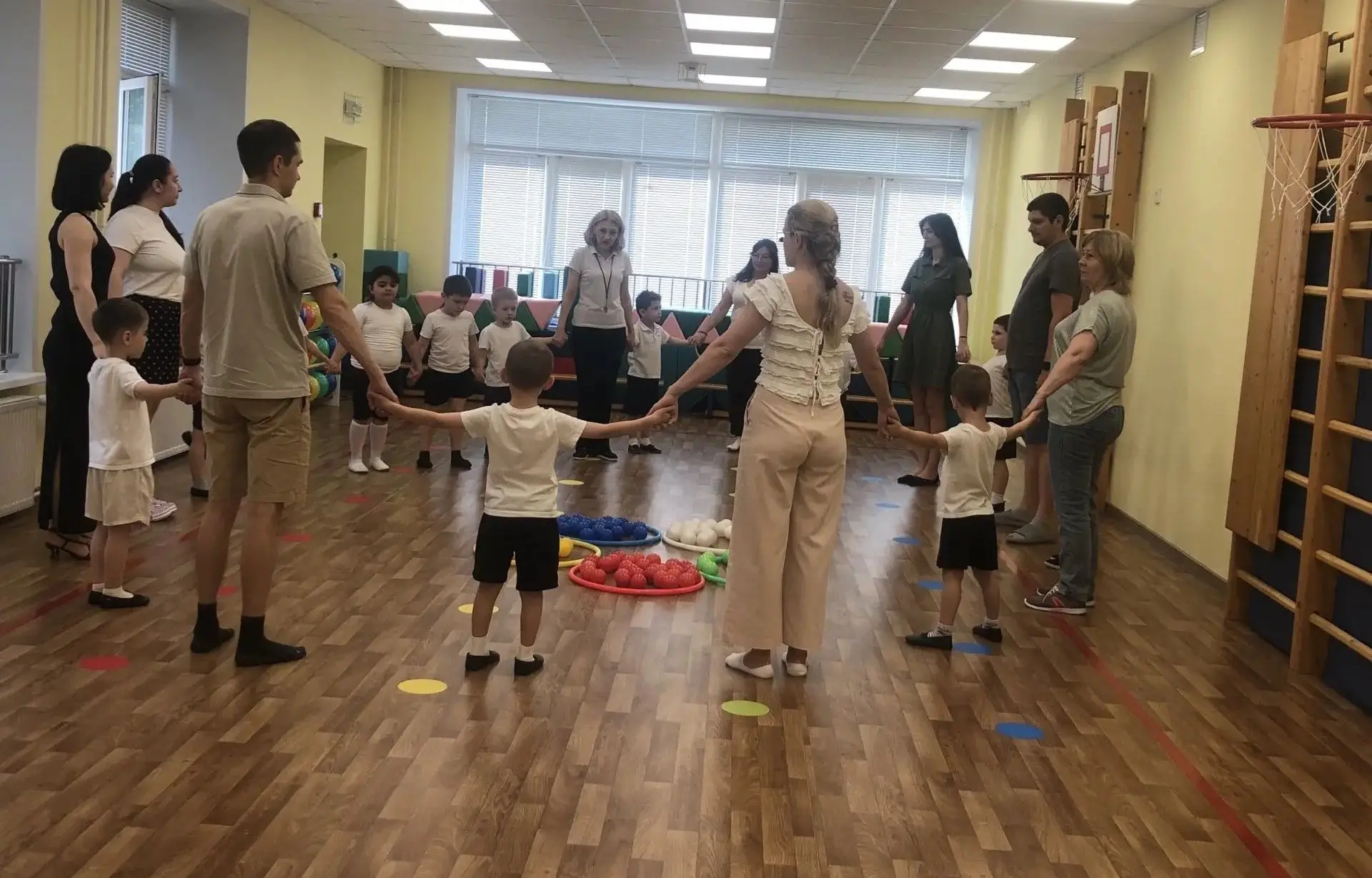 Сегодня, 22 мая, в дошкольном отделении «Белочка» прошел тематический день открытых дверей «День пед