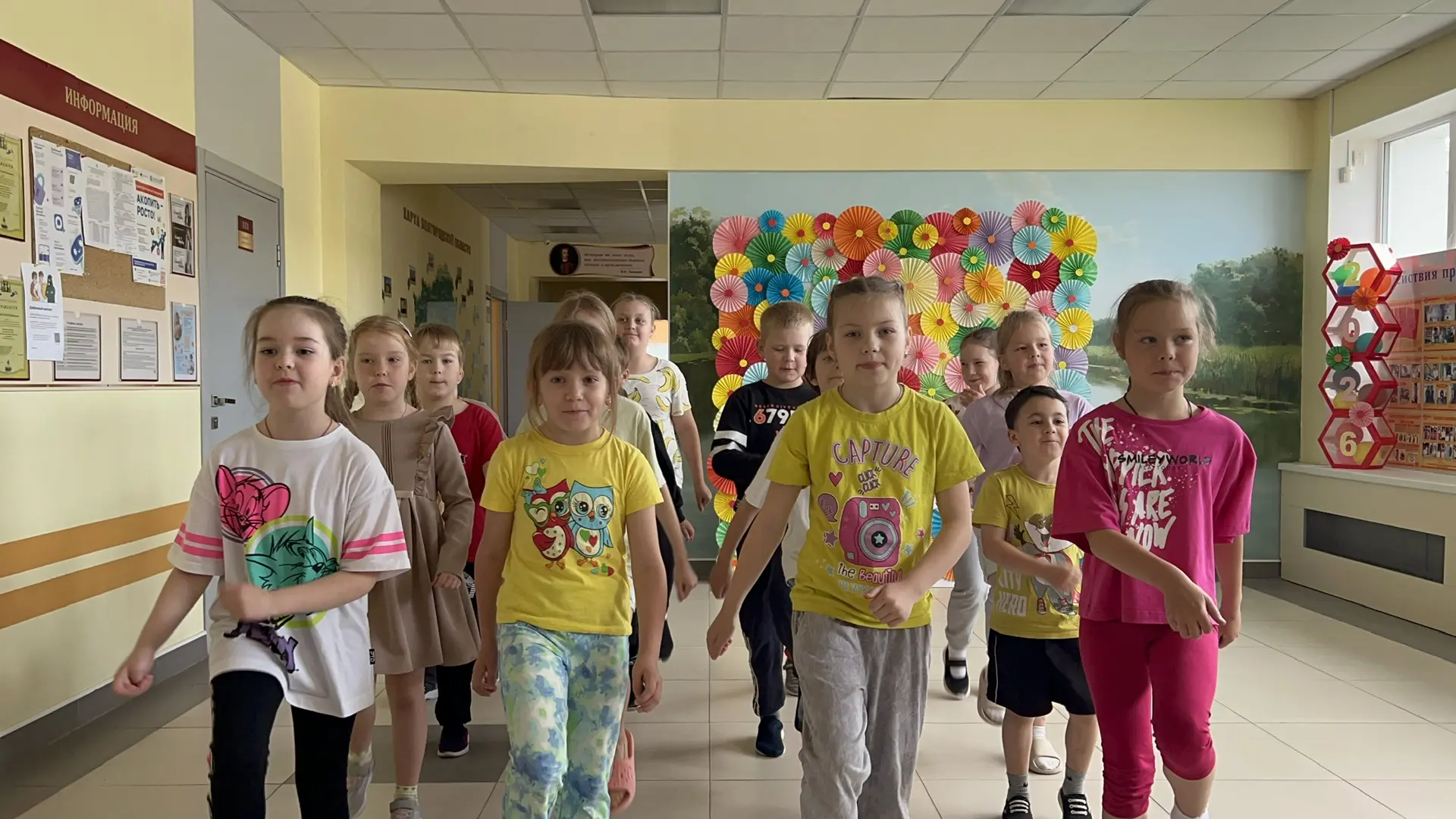 Лето, солнце, дружба и… финальный аккорд! ☀️🎉Сегодня в нашем пришкольном лагере произошло одновреме