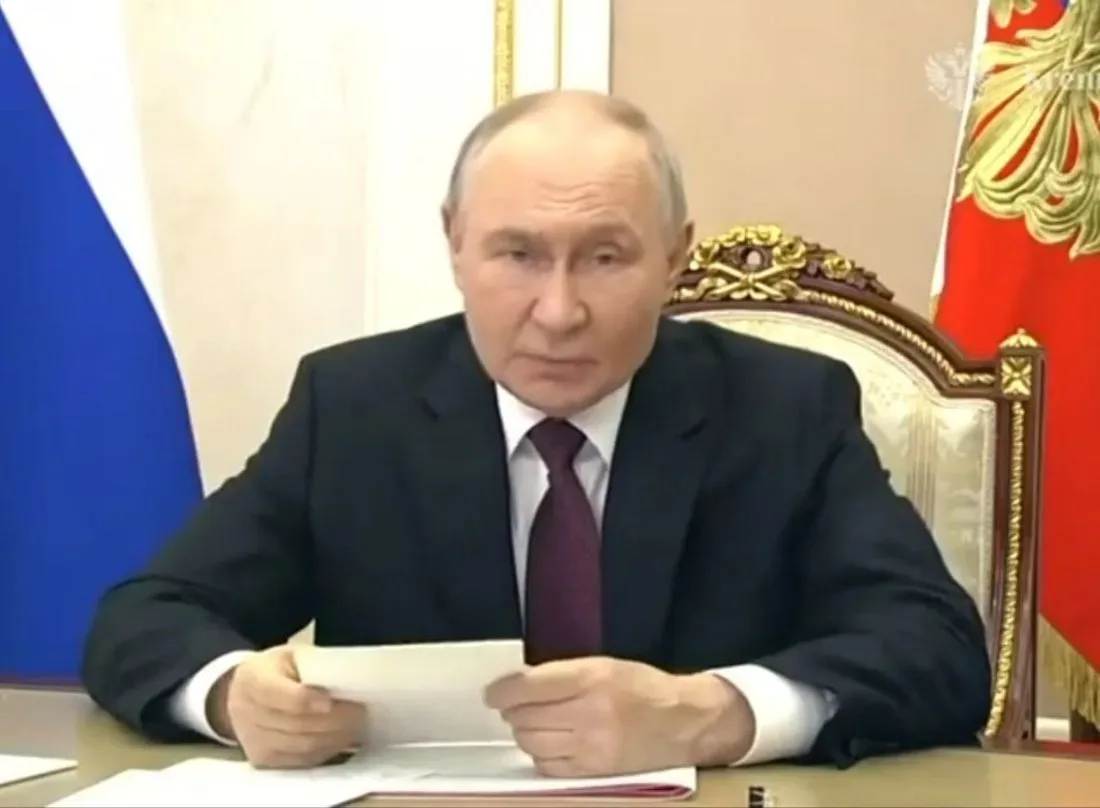 Владимир Путин:
«Ребята наши поджимают их на всех участках боевого соприкосновения. На всех. Нет ни 