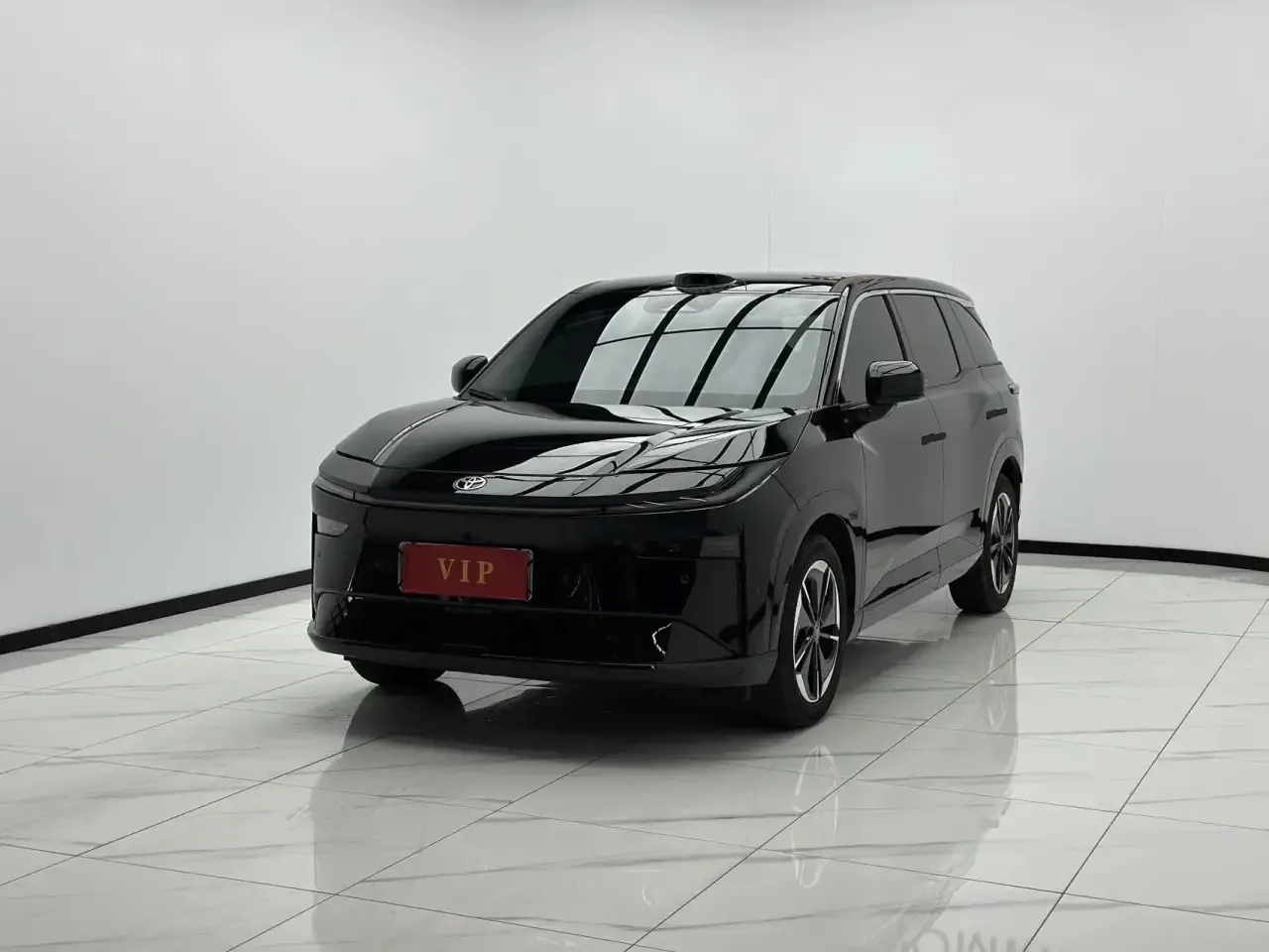 Toyota bZ3X 520 Pro LiDAR Edition
Электричка ⚡️
Запас хода 520 км
Батарея 58 кВт·ч
Год выпуска: 2025