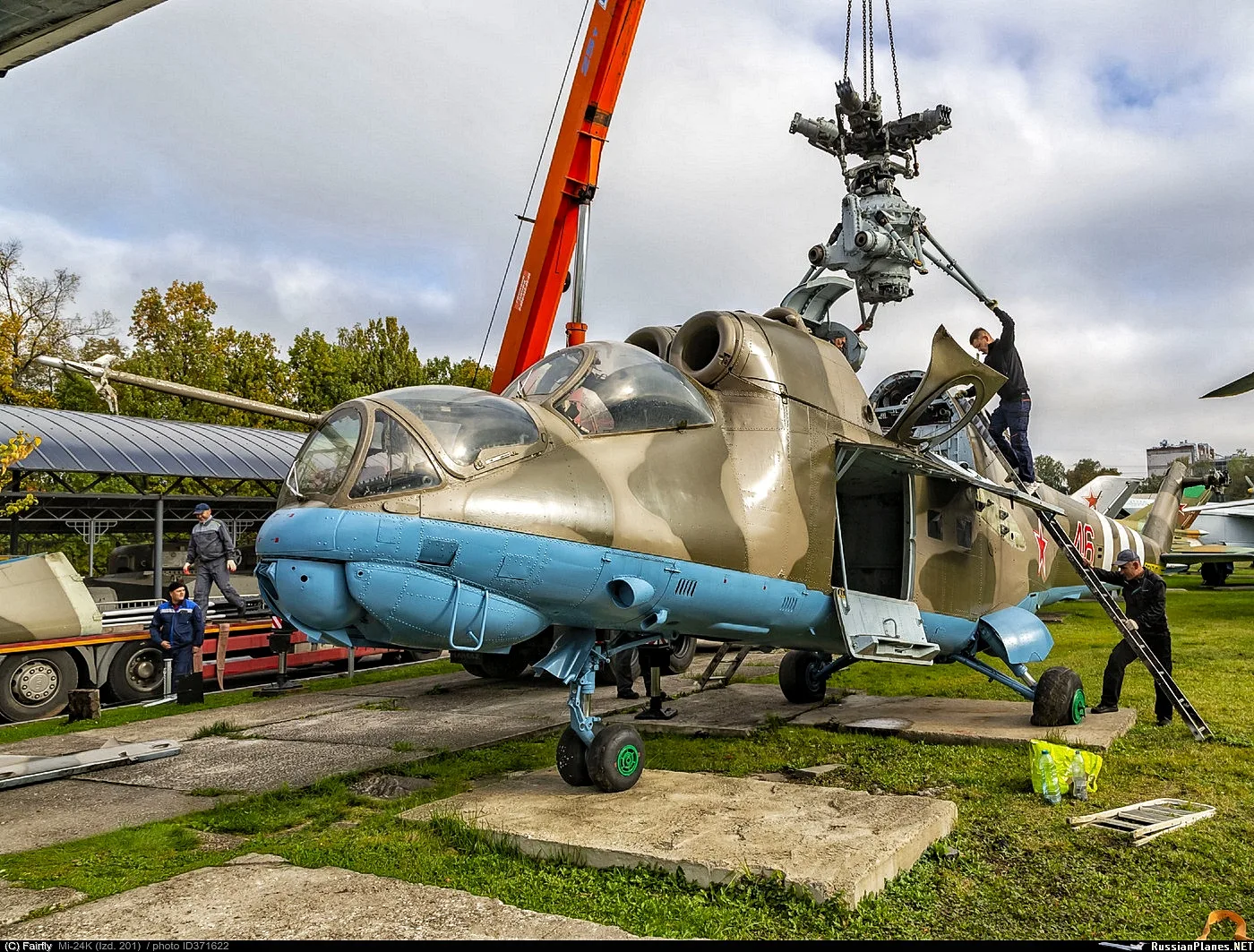 Музей Техники Вадима Задорожного пополнился вертолетом Ми-24К.