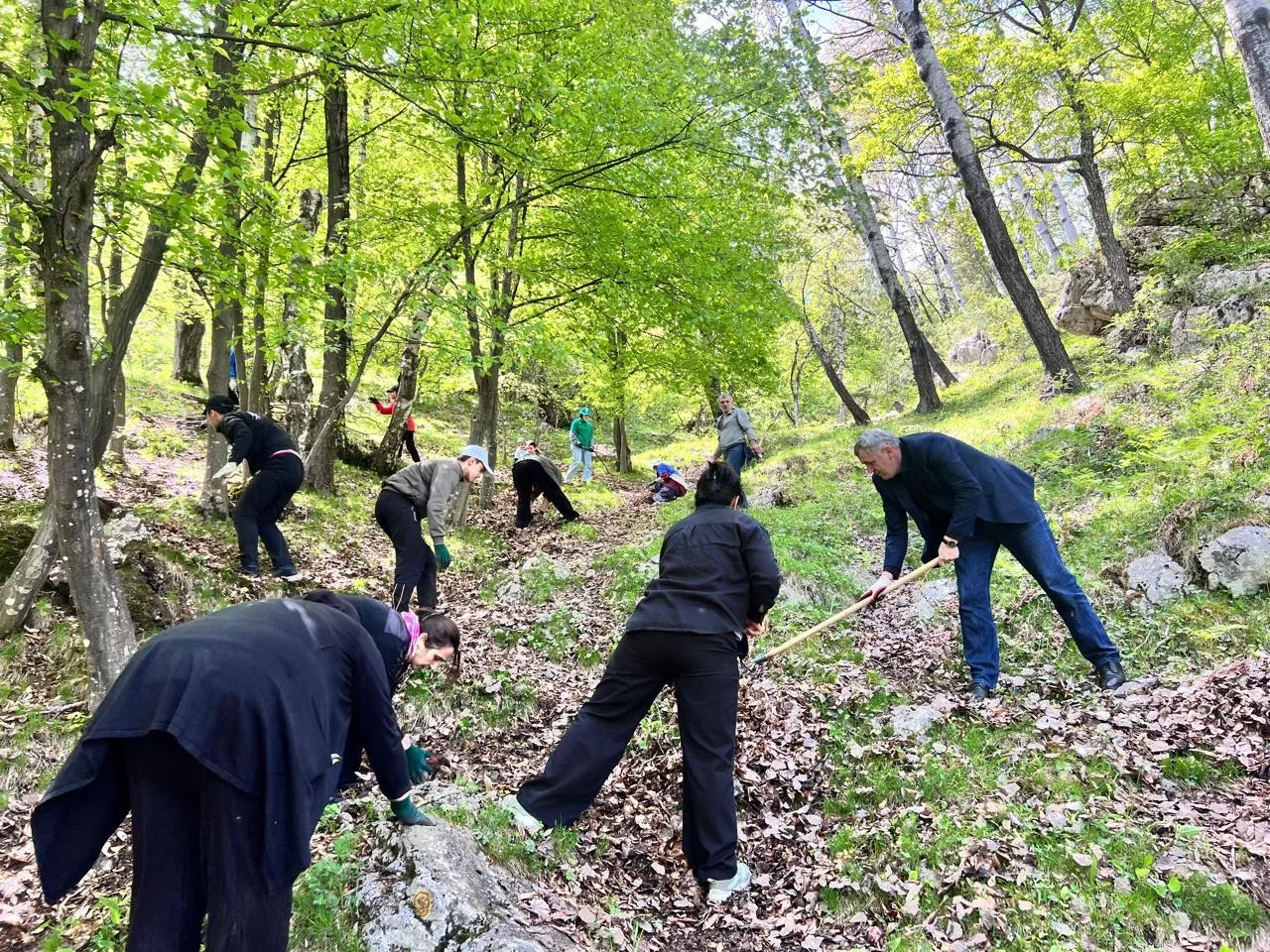 ⚡️В Природном парке «Верхний Гуниб» прошла масштабная экологическая акция по благоустро...