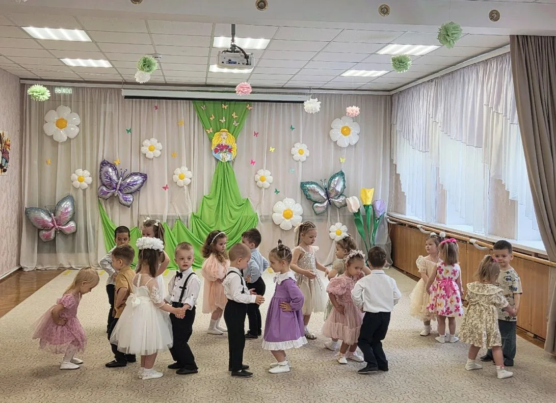 🌸 Весенний музыкальный праздник

С радостью делимся впечатлениями о прошедшем весеннем музыкальном 