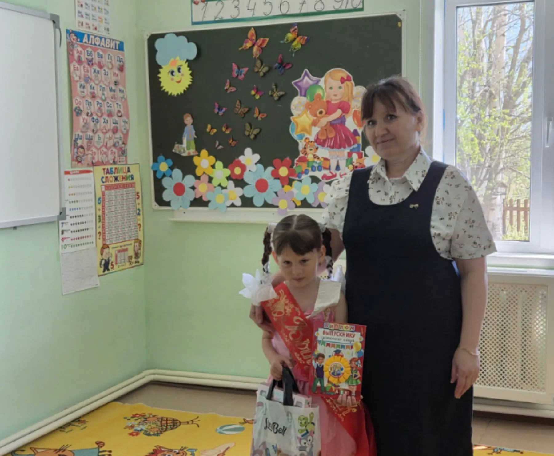 До свидания, детский сад! 👋✨

Сегодня в нашей группе прошёл невероятно трогательный и весёлый празд