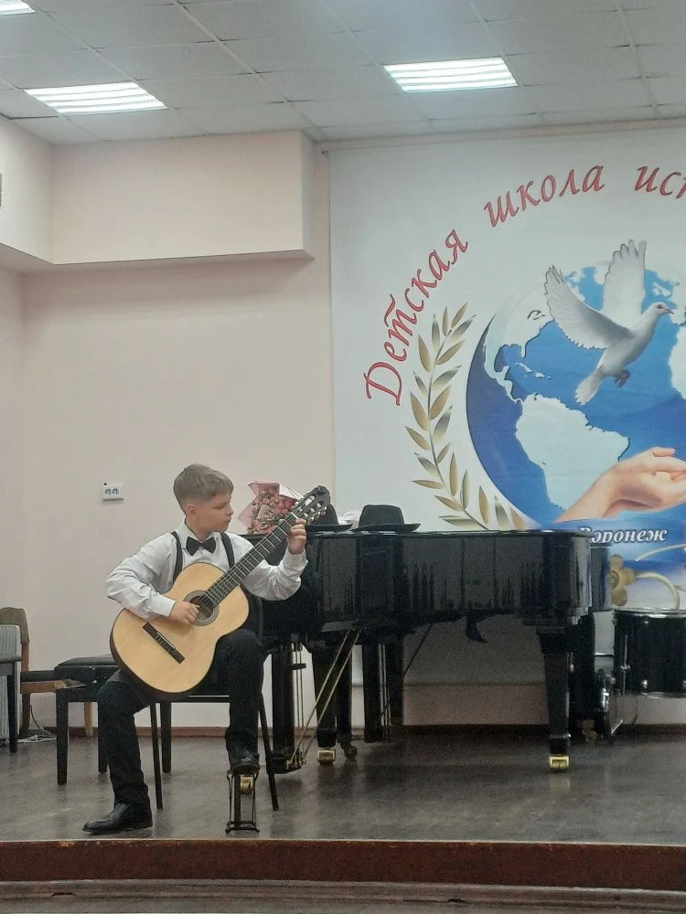 Поздравляю всех родителей школьников с окончанием учебного года!!