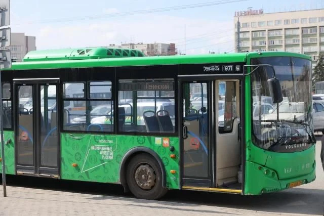 В Челябинске чаще всего превышение допустимой температуры в салоне автобуса фиксируется на маршрутах