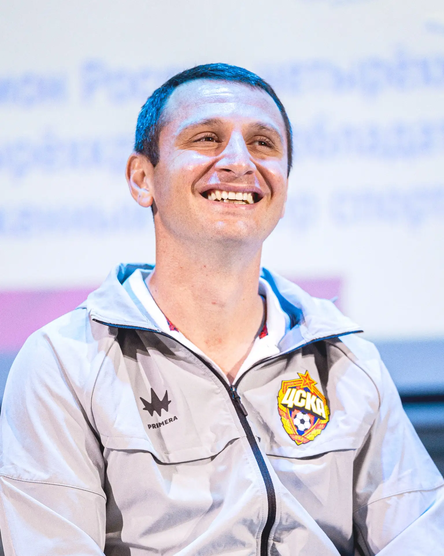 Алан, с днем рождения! 🎊

Поздравляем с 36-летием нашего экс-полузащитника, а теперь селекционера к