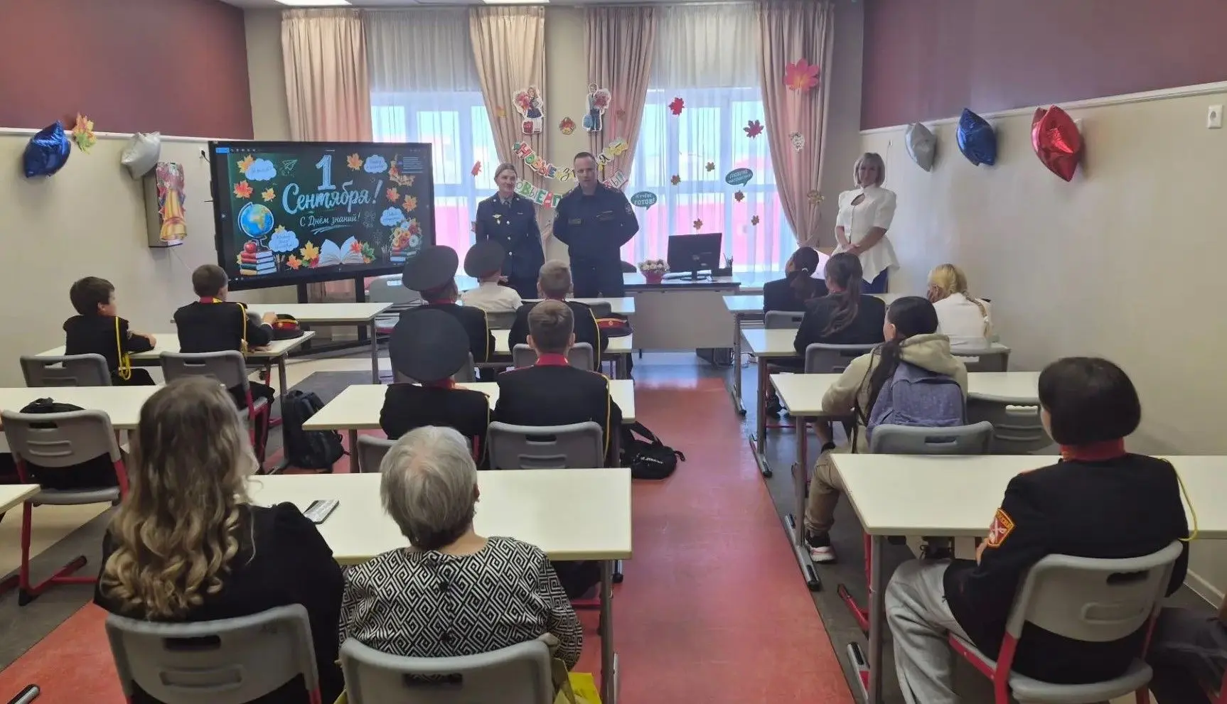 Сотрудники исправительной колонии №8 посетили кадетские классы города Лабытнанги