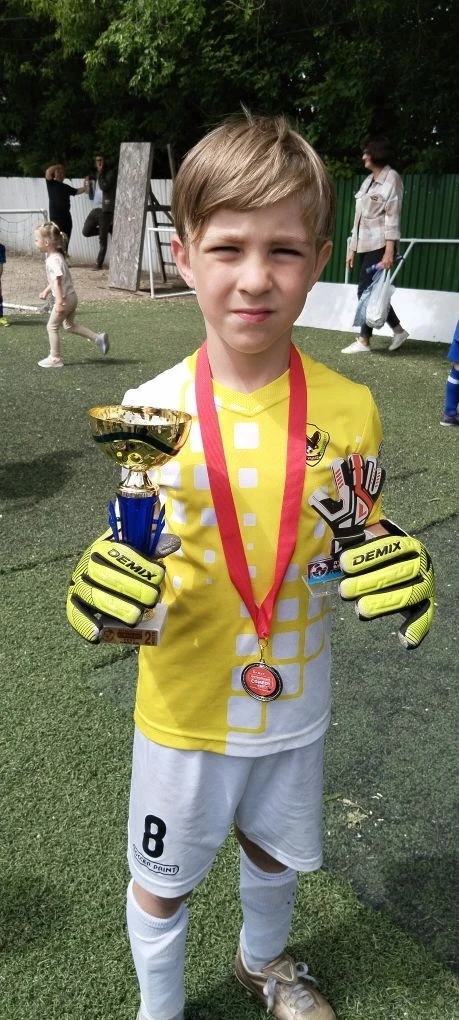 🏆 Гордость 1 «Б»! 🏆

Сегодня радостная новость: наш ученик Анатолий Безбородов принял участие в ту