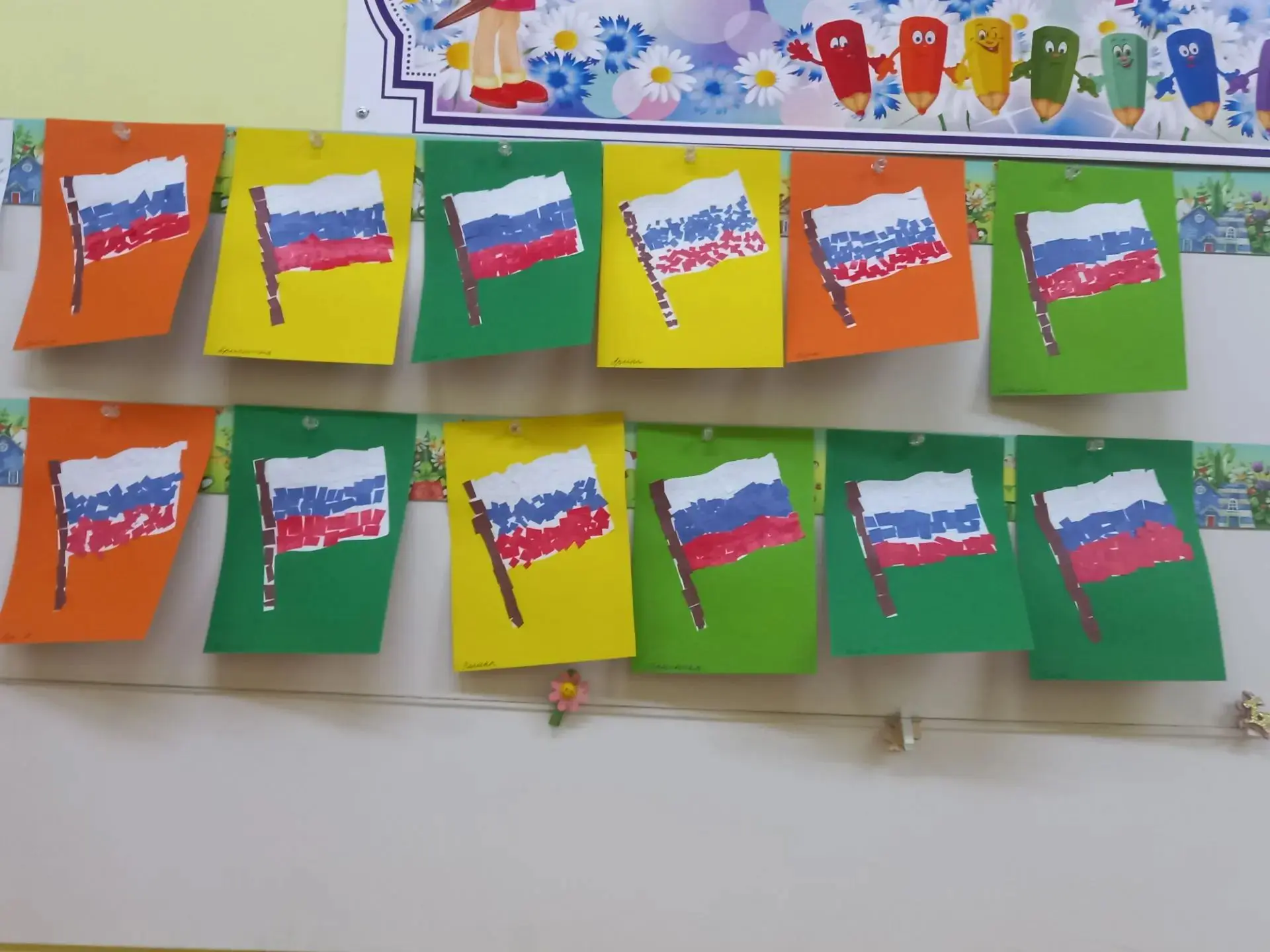 В детском саду провели  продуктивно-творческую деятельность «Флаг моей страны».  Дошкол...