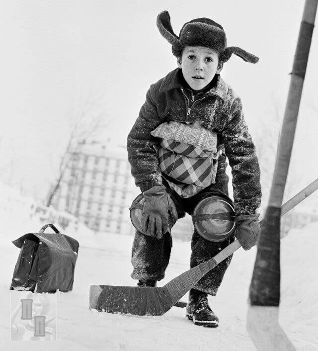 Вратарь сборной двора!

1960 год