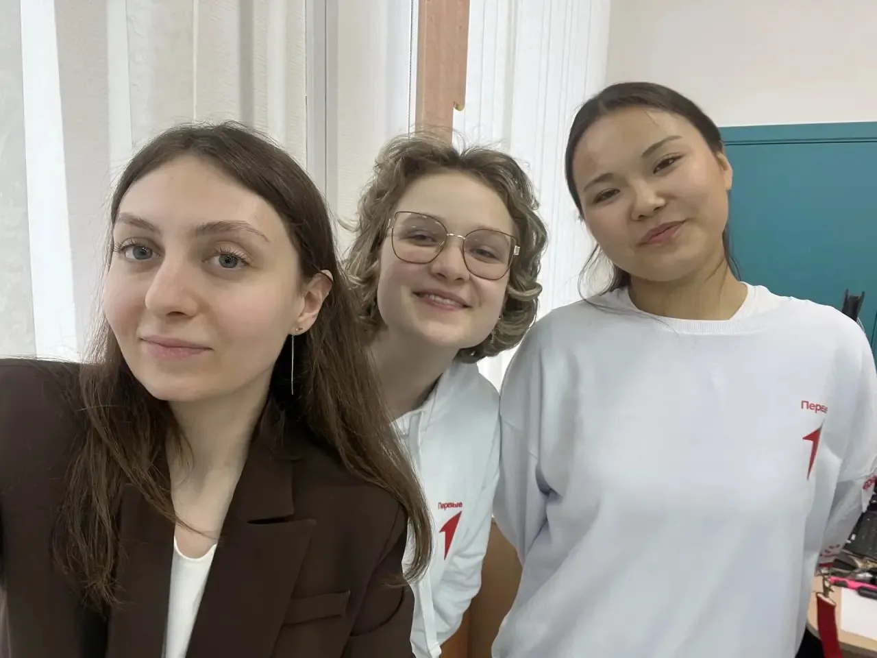 ОДИН ДЕНЬ ИЗ ЖИЗНИ СОВЕТНИКА по мнению учеников ИТШ   Марина Германовна Ишханян – советник директора