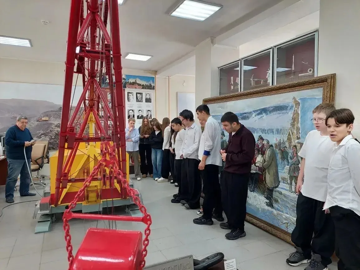 ⚒️ЭКСКУРСИЯ В ПРОШЛОЕ🛠️  11 марта ученики 7в класса вместе с классным руководителем Шумаевой Ольгой 
