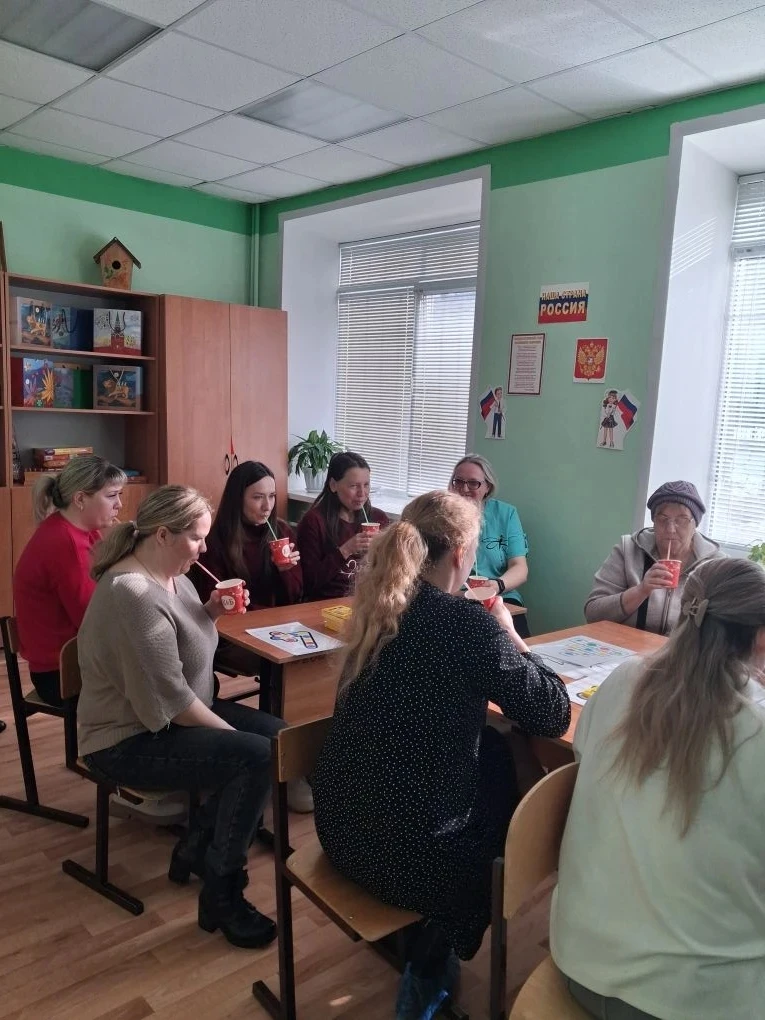 🦋Фестиваль "ЛюдиКакЛюди": Нейроигры для детей с РАС – ценный опыт для учителей и родителей!  В рамка