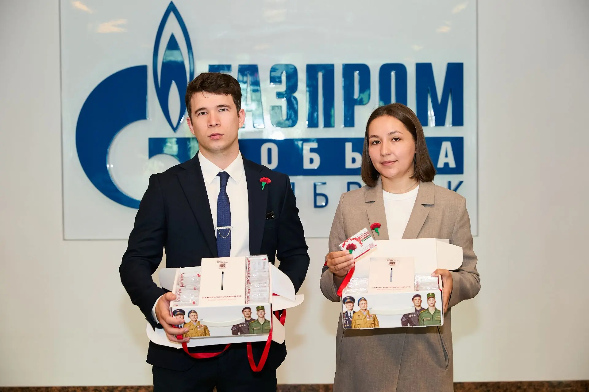 Ноябрьские газовики присоединились к благотворительной акции «Красная гвоздика»