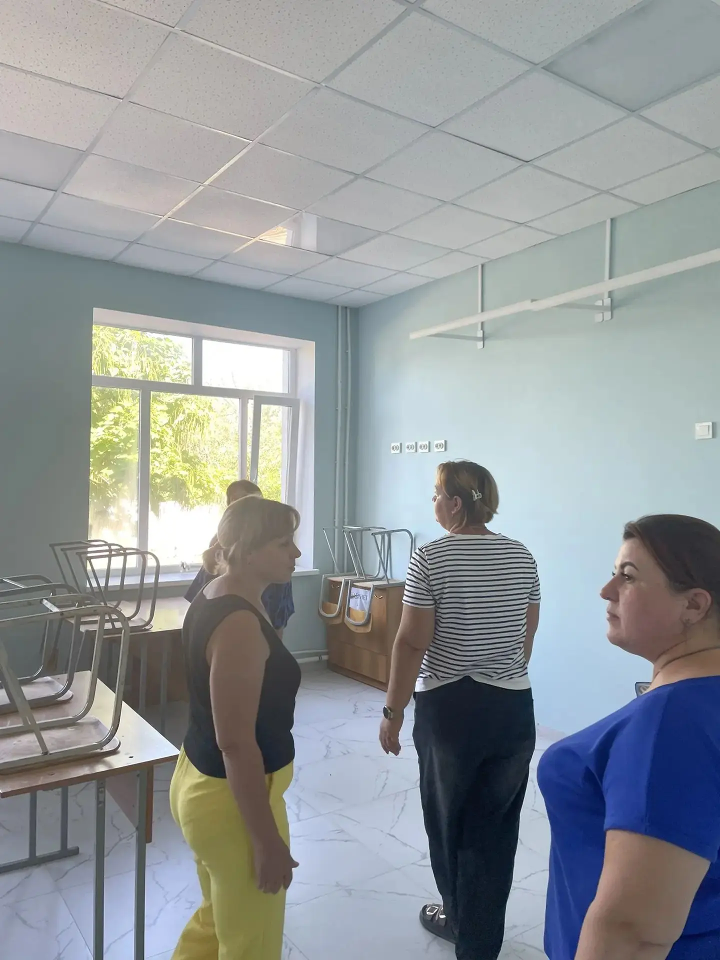 В МАОУ СОШ 6 прошла приёмка школы родительской общественностью. Родители прошли и осмот...