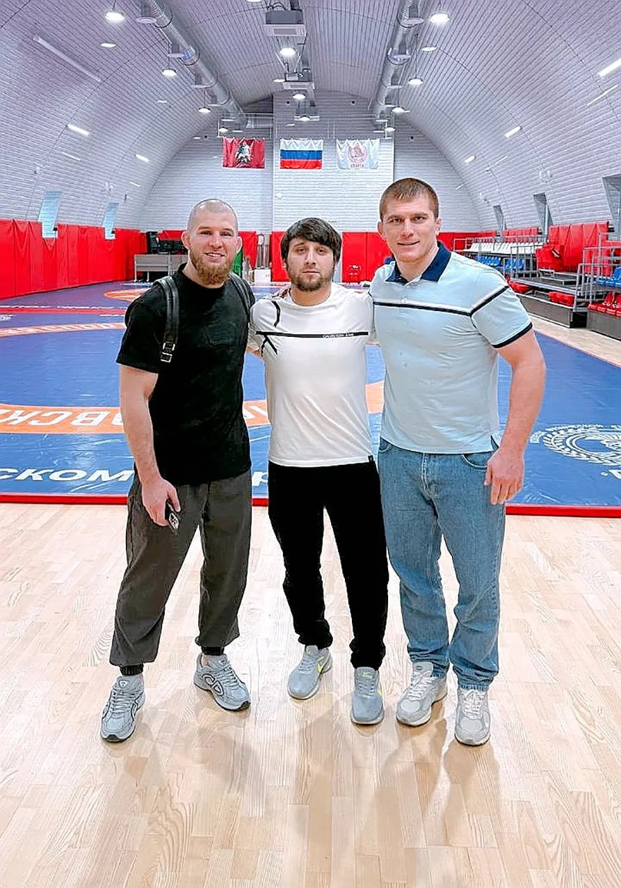 Хасан родом из Ингушетии, где начал заниматься спортом по примеру своих родных и близки...