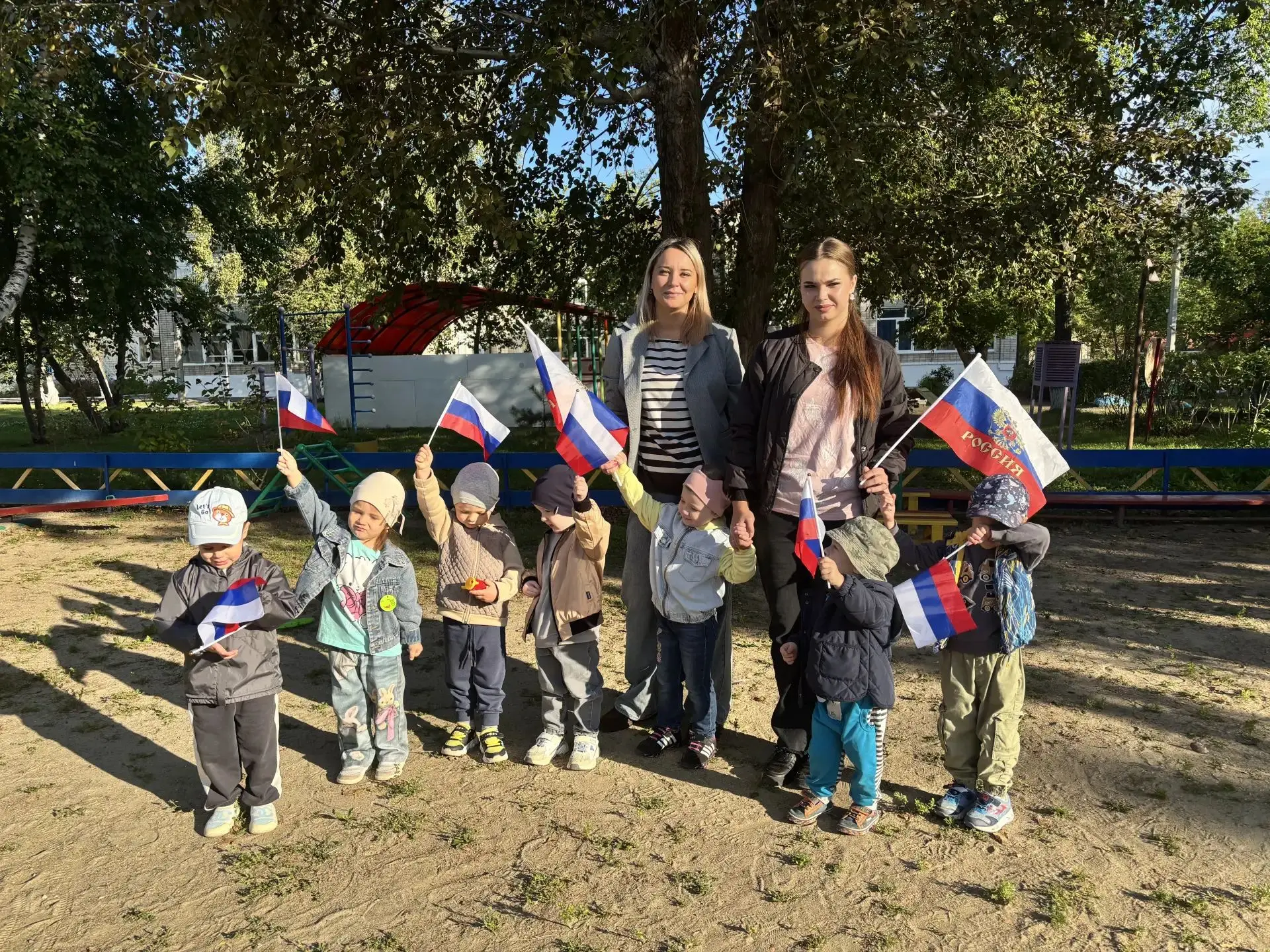 Белый, синий, красный — самый лучший и прекрасный! 🇷🇺
