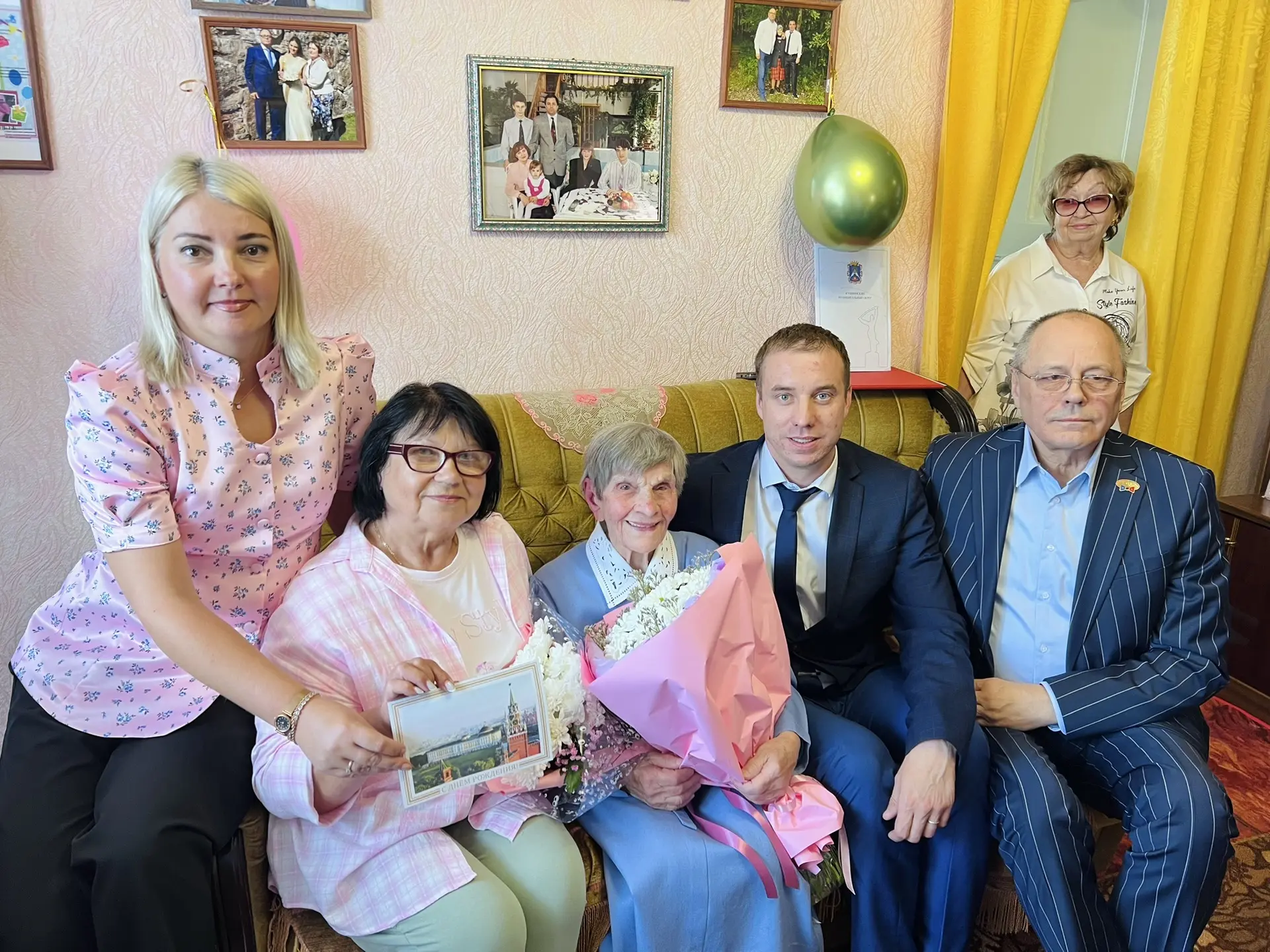 Сегодня, 24 августа, свой уникальный 100-летний юбилей отмечает замечательная жительниц...