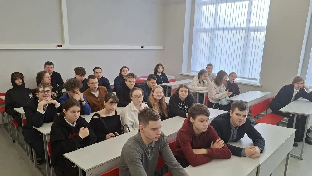 В рамках профориентационного проекта "Билет в будущее" учащиеся 9-3 класса посетили экскурсию в обра