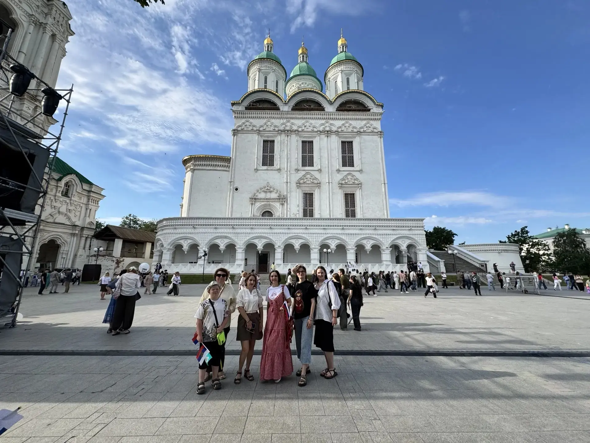 ❗️День России — это единство, многовековая история и гордость за нашу Родину.

🇷🇺Сегодня в 8:00 со